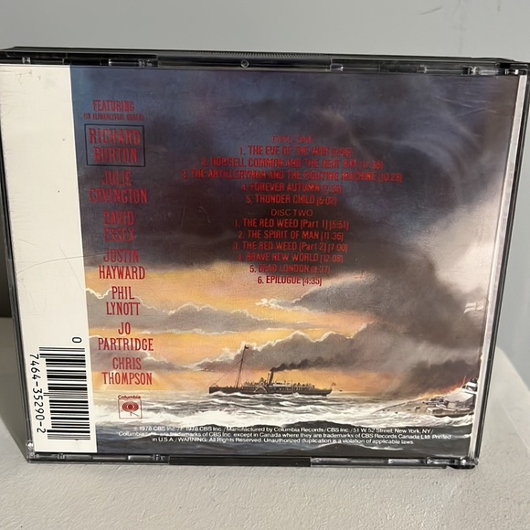 Vintage War of the Worlds Cds Set of Two Compact Disks Jeff Wayne 1970s - Picture 3 of 7